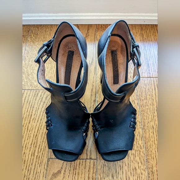 Modern Vintage platform heels - Picture 2 of 4